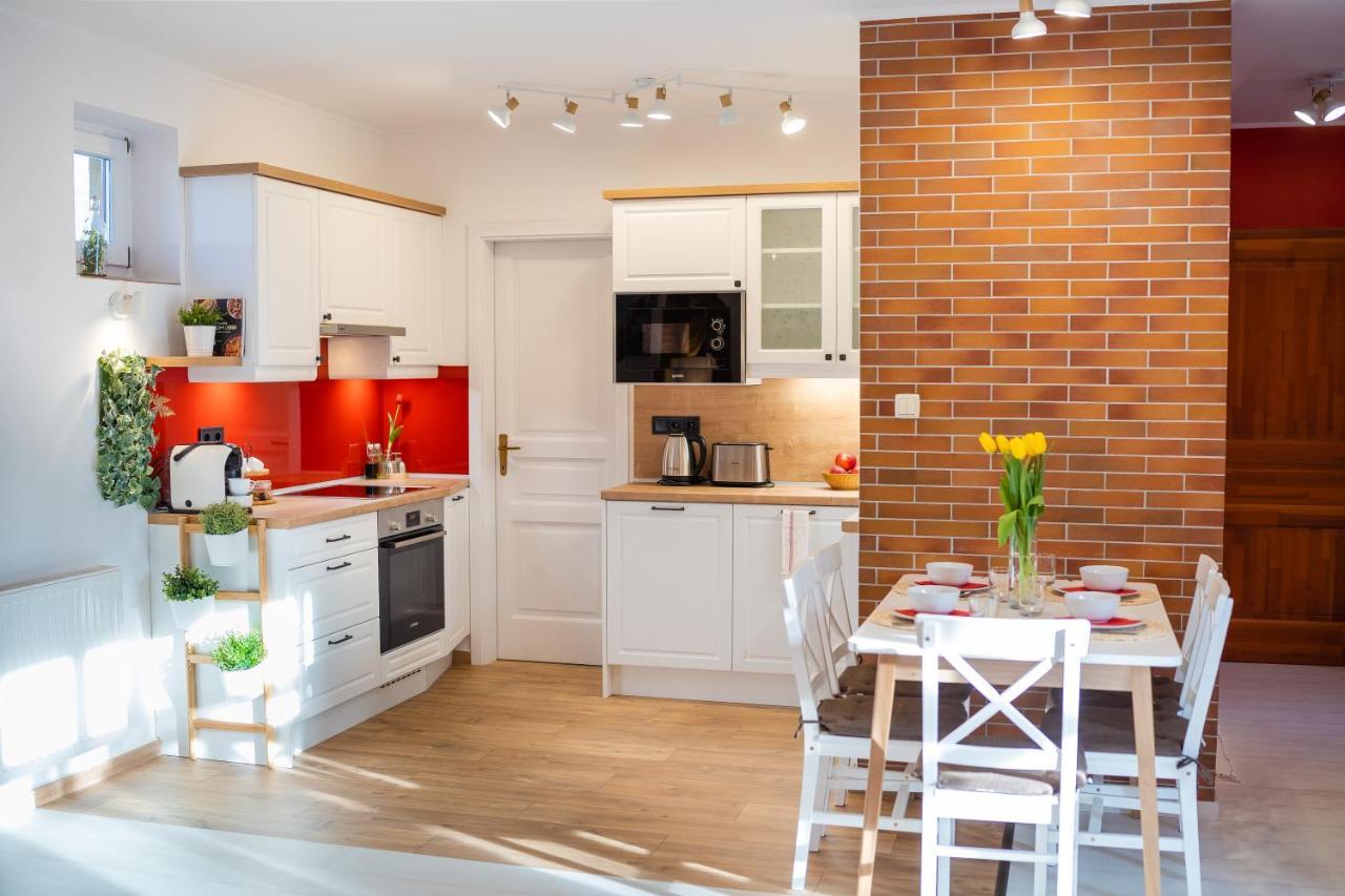 Sara-Lux Apartman Nyarliget Екстер'єр фото