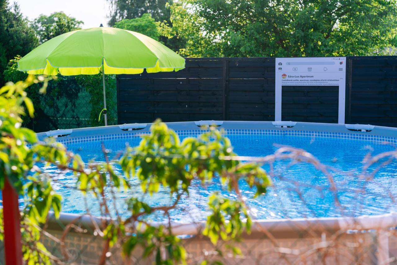 Sara-Lux Apartman Nyarliget Екстер'єр фото